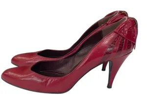 Stuart Weitzman Mr Seymour Burgundy Croc Bow Heels Pumps Womens Size 7 thumbnail 1