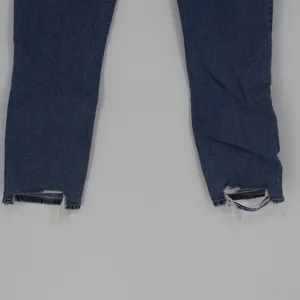 Abercrombie & Fitch Women's The Skinny High Rise Medium Wash Jean Size 4 Regular thumbnail 10