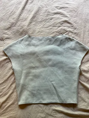 Gray Zara crop top thumbnail 3