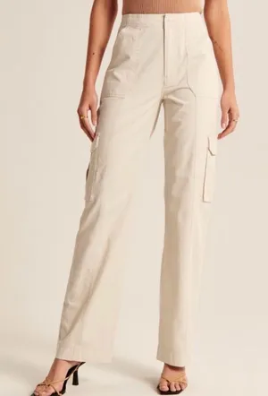 Abercrombie High Rise Baggy Cargo Pants Cream Relaxed Fit Utility Size 12 31 thumbnail 1