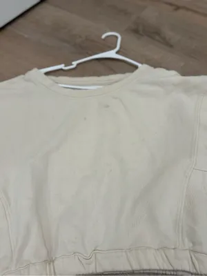 Anthropologie Cream Cropped Elastic-Hem Sweatshirt Size Medium thumbnail 7