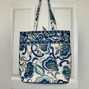 VERA BRADLEY Tote Bag in Mediterranean White Retired Fall 2008 Vintage thumbnail 2