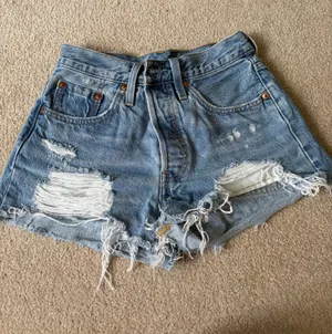 Levi’s Shorts 501 thumbnail 1