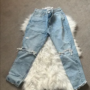 Zara Light Blue Boyfriend Jeans thumbnail 1