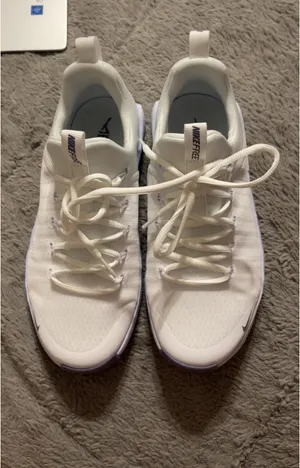 White Nikes thumbnail 2