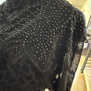 Elegant Black Leopard Print Women's Top thumbnail 5