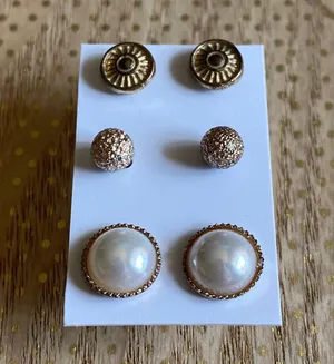 American Eagle ‼️Gold + Faux Pearl Earrings‼️ thumbnail 2