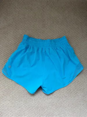 Lululemon Hotty Hot High-Rise Lined Short 2.5" in Ocean Wave Blue thumbnail 6