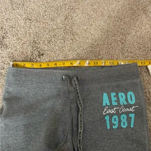 Aeropostale Women’s Classic Cinch Sweatpants thumbnail 7