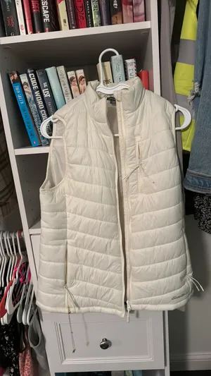 Vest thumbnail 1