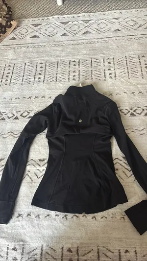 Lulu align jacket size 2  thumbnail 2
