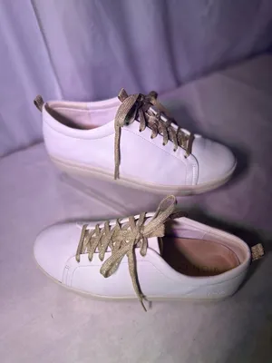 Vionic White Low-Top Sneakers with Gold Laces thumbnail 3