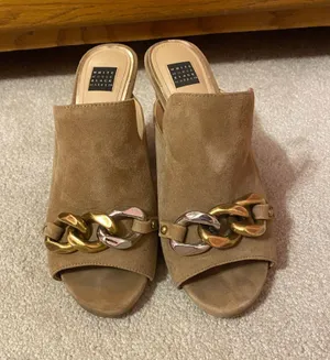 White House Black Market tan heels thumbnail 1
