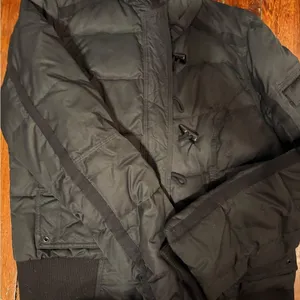 Women’s Black Toggle Jacket Size L thumbnail 1