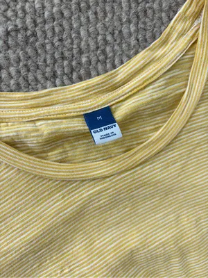 Old Navy Light Yellow Short Sleeve Midi Dress thumbnail 3