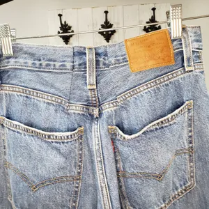 Levi's XL Flood Jeans Womens 26 Altered 25 High Rise Wide Leg Blue Denim thumbnail 3