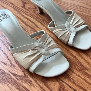 Mootsies Tootsies Cream Nude Heels thumbnail 4