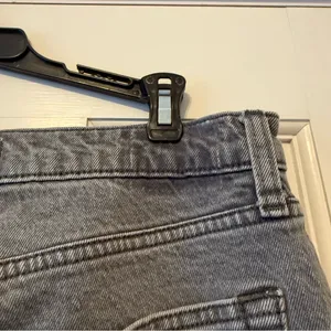 Abercrombie Grey 90s Straight Ultra High Rise Jeans Size 31 or 12 Short thumbnail 10