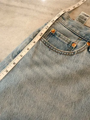 NWT Levi’s Size 28 Icon Skirt Mid Rise Distressed Denim Mini Medium Wash Classic thumbnail 6