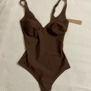 SKIMS Body Unlined Plunge Bodysuit L thumbnail 4