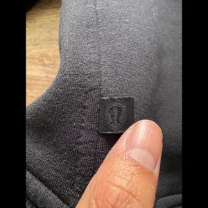 Lululemon Kick The Cold Jacket Black Size 4 thumbnail 4