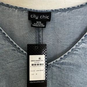 City Chic NWT - Tiered Denim Minidress Light Denim Casual Travel Chambray Comfort thumbnail 6