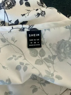 SHEIN Women’s Silky Floral Blouse Black & Ivory Size Medium Lightweight thumbnail 6