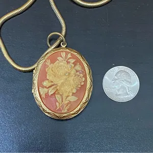 Vintage Flower Cameo Locket Pendant Gold-plated Round Snake Chain 24” Necklace thumbnail 9
