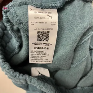 Puma Jogger Pants Women’s Small thumbnail 4