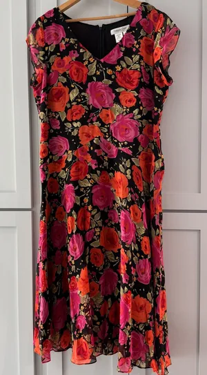 100% Silk Floral‎ Midi Dress Pink Red Black Size 14 Derby Rose Cottage Romantic thumbnail 1