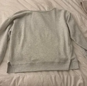Hollister Crewneck thumbnail 1