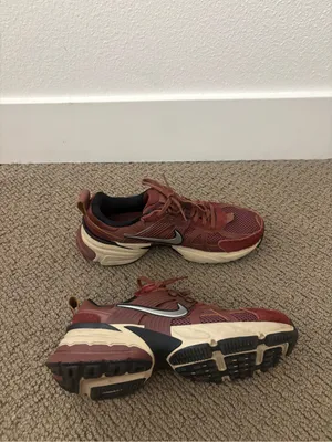 Nike Women's V2K Run in Dark Pony thumbnail 2