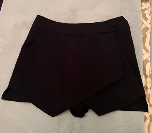 AQUA Envelope Skort In Black thumbnail 3