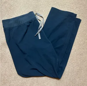 FIGS Scrub Pants thumbnail 1