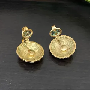 Vintage 60’s TRIFARI Polished Gold- tone Dome Clip On Earrings thumbnail 11