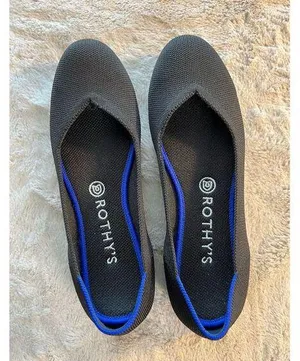 Rothy's Women's Black Ballet Flats Size 9 Round Toe Slip-On Shoes thumbnail 1