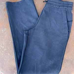 Lululemon Softstreme High-Rise Pant in black sz 4 thumbnail 4