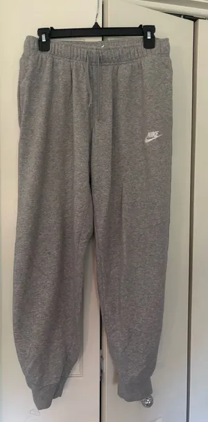Nike Sweatpants thumbnail 1