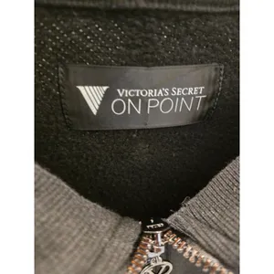​Victoria's Secret Bling Rhinestone Size M Crop Quarter Zip Sweatshirt Womens thumbnail 2