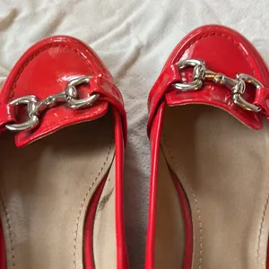 I ❤️My Shoes Seaside Vintage? Shiny Red Silver Buckle Loafers Size 38 thumbnail 10