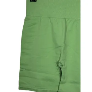 WeWoreWhat Seamless Biker Shorts Large Pilates Girl Green NWT thumbnail 4