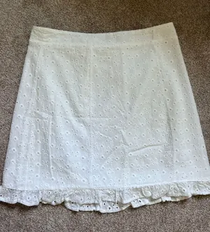 Mi Ami White Eyelet Skirt Size M thumbnail 2