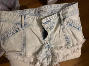 Hollister Shorts thumbnail 1