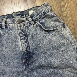 Vintage 70s Levi's Shorts Womens 8 545 Loose Fit Brown Tab Cut Off Denim thumbnail 10