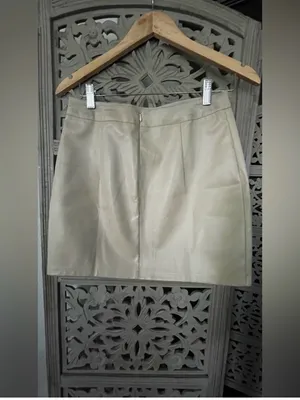 New. Lulu’s Faux Leather Mini Skirt in Cream thumbnail 4