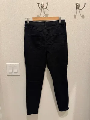 RUE21 Women's High-Rise Black Skinny Jeans thumbnail 2
