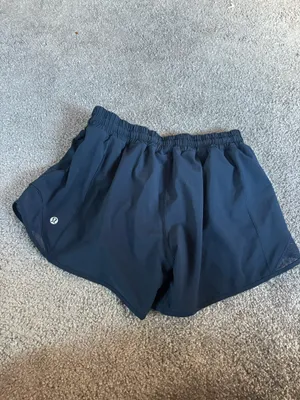 Lululemon Hotty Hot 4" thumbnail 3
