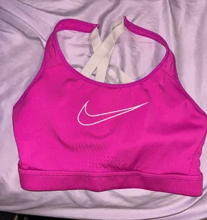 Nike sports Bra thumbnail 1