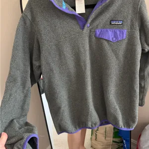Patagonia Gray and Purple Jacket thumbnail 5