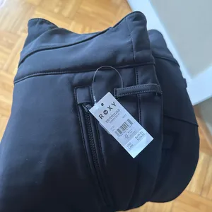 Roxy Summit Bib - Black thumbnail 7